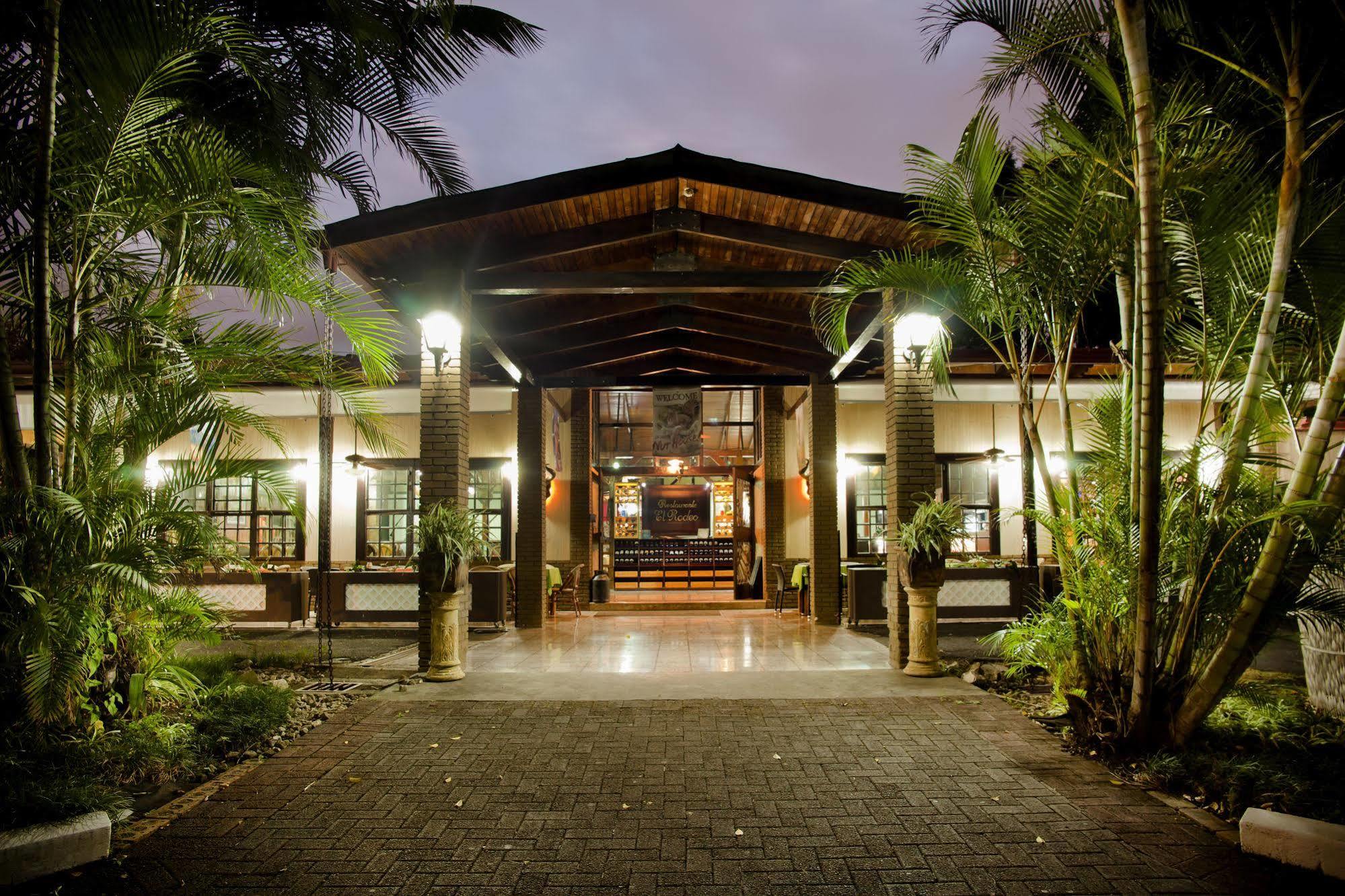 El Rodeo Estancia Boutique Hotel & Steakhouse San José Exterior foto